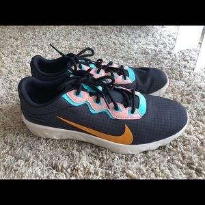 Brand new women Nike shoes